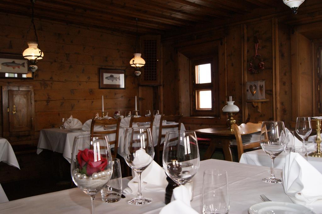 Hotel Arturo Celerina/Schlarigna Buitenkant foto