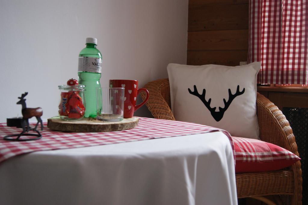 Hotel Arturo Celerina/Schlarigna Buitenkant foto
